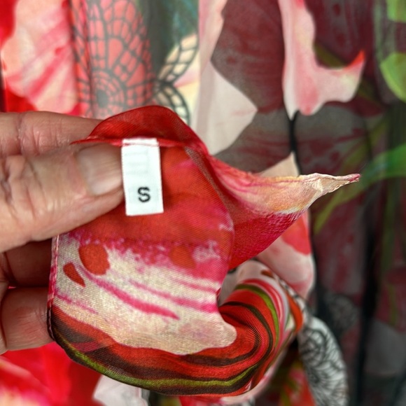 PARAH SWIM COVER UP TROPICAL SZ S NWOT COLORFUL WITH BELT FREE FLOWING WITH ARMS - Picture 4 of 9